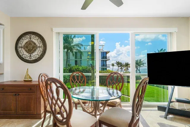 Singer Island Unit 204 photo 11