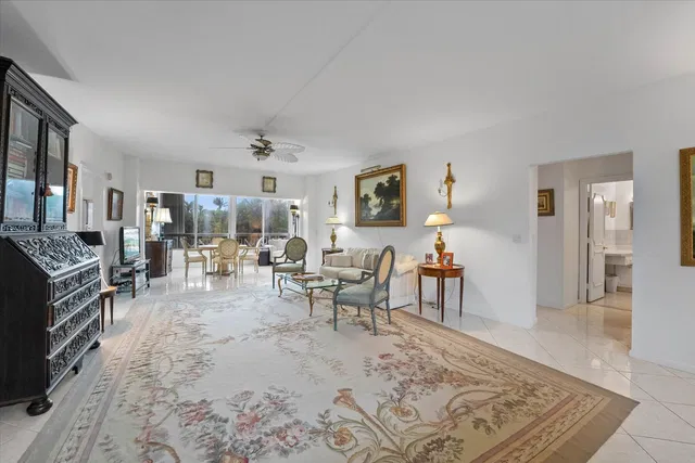 389 S Lake Drive #2f