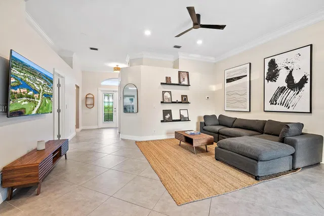 Residence photo 6