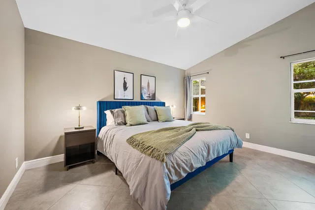 Residence photo 14