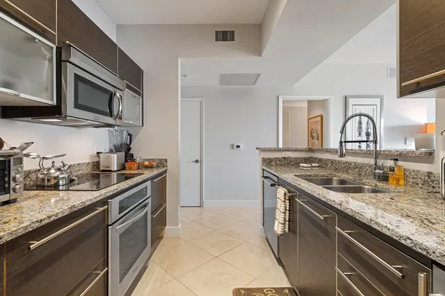 CityPlace South Tower Unit 1609 photo 6