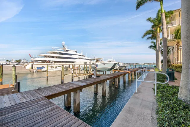 Flagler Landing Unit 301 photo 8