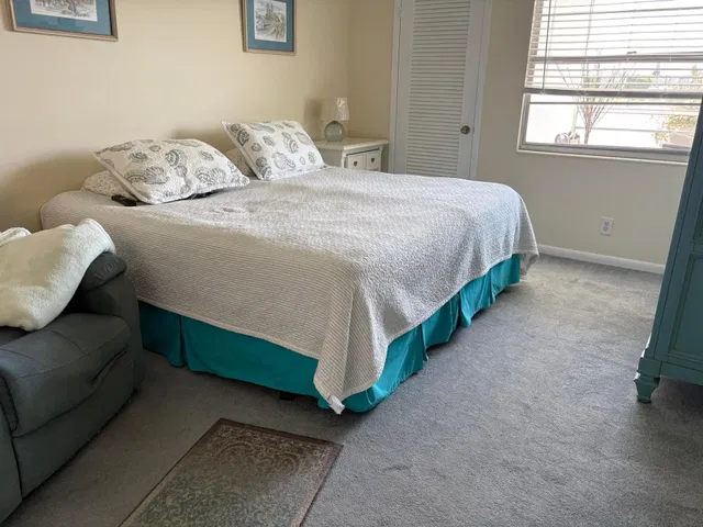 Unit 2024 B photo 12
