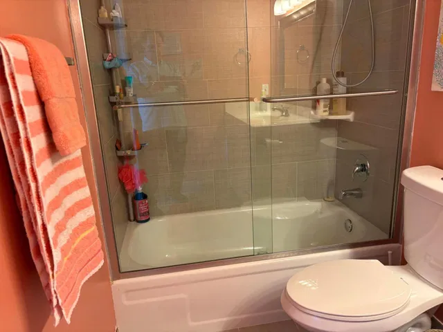 Unit 2024 B photo 19