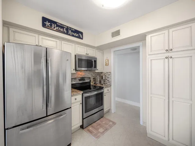 Singer Island Residence photo 7