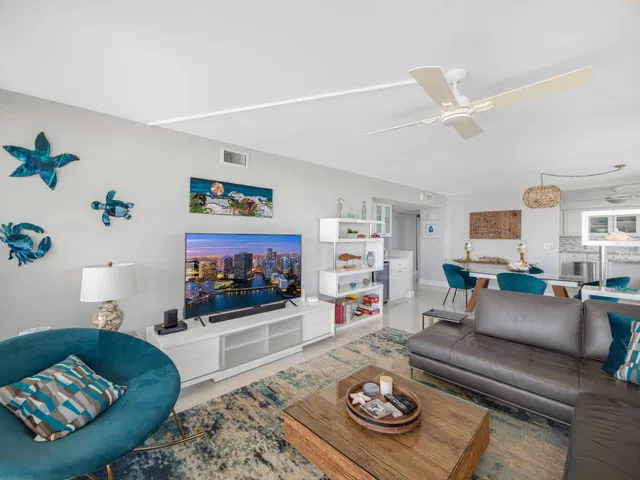 Singer Island Residence photo 8