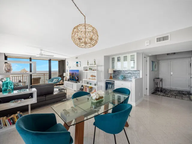 Singer Island Residence photo 10