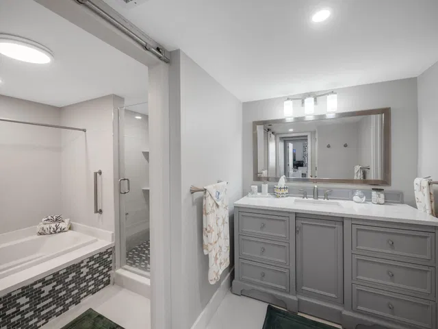 Singer Island Residence photo 12
