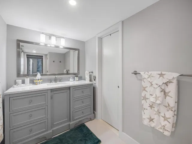 Singer Island Residence photo 14