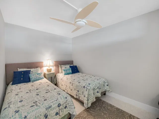 Singer Island Residence photo 17