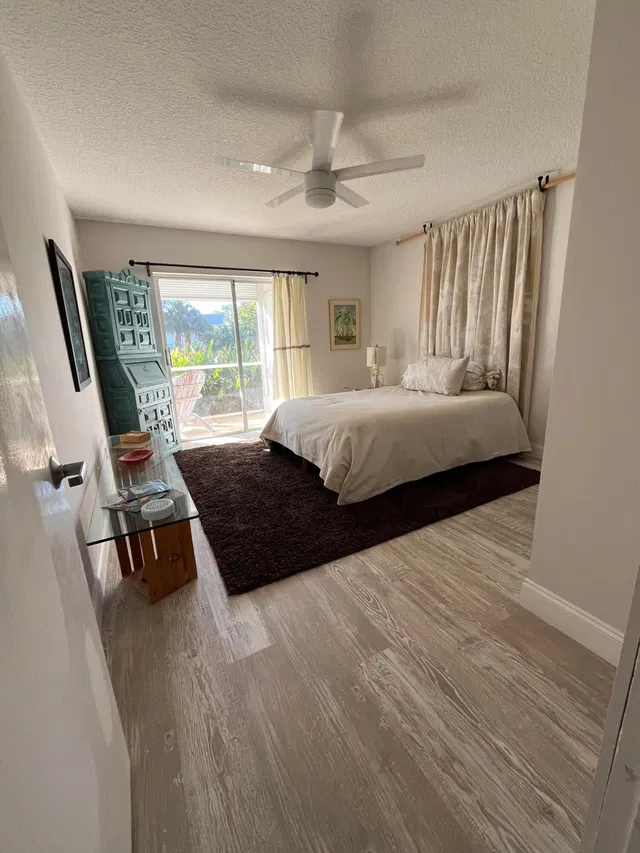Unit 293 photo 4
