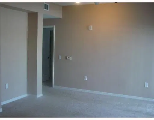 Unit 105 photo 8