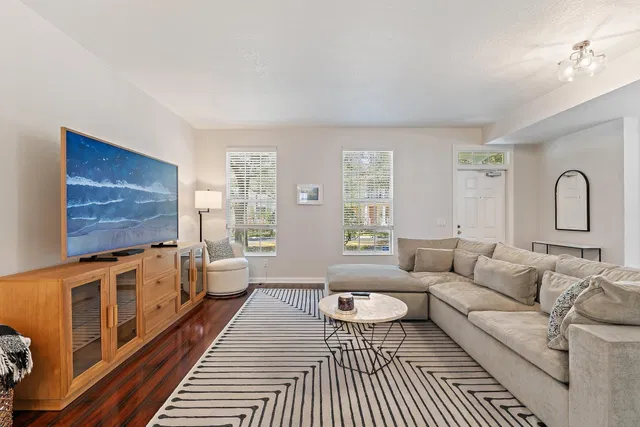 Charleston Court at Abacoa Residence photo 6