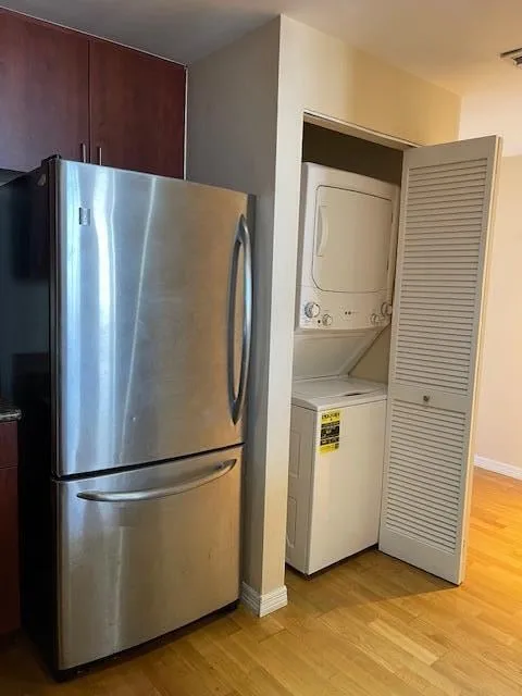 The Strand Unit 1221 photo 5