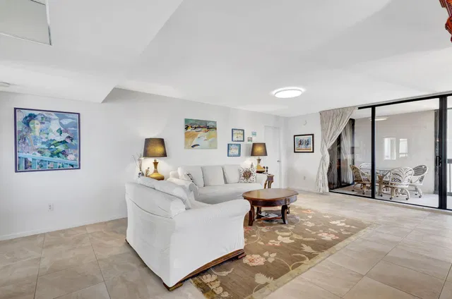 Eastpointe Singer Island Unit 15 A photo 11