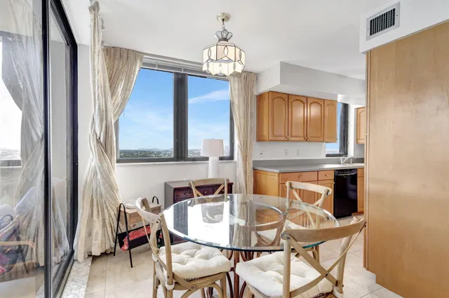 Eastpointe Singer Island Unit 15 A photo 18
