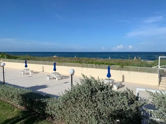 2565 S Ocean 2060 Boulevard #2060