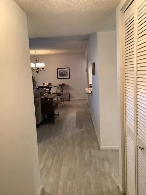 Unit 9209 photo 3