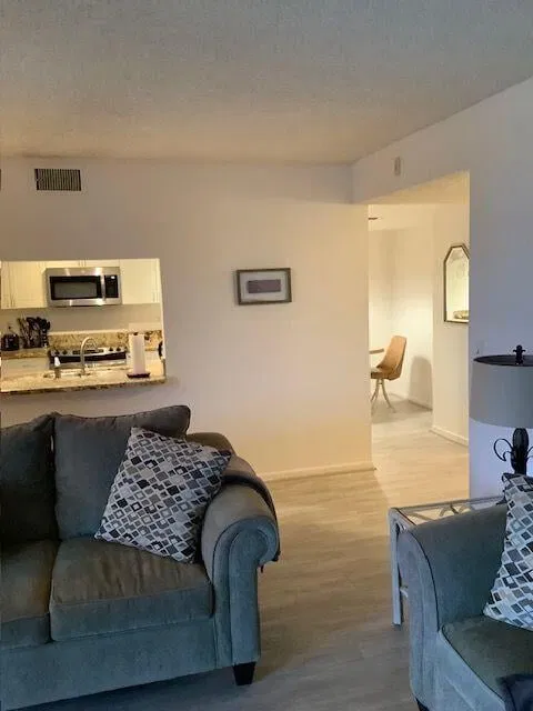 Unit 9209 photo 12