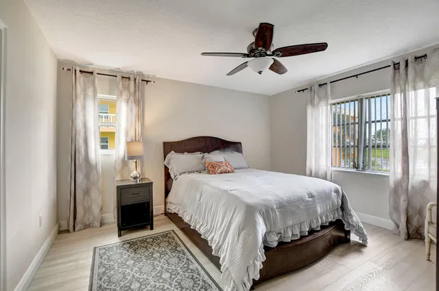  Unit 1120 photo 13