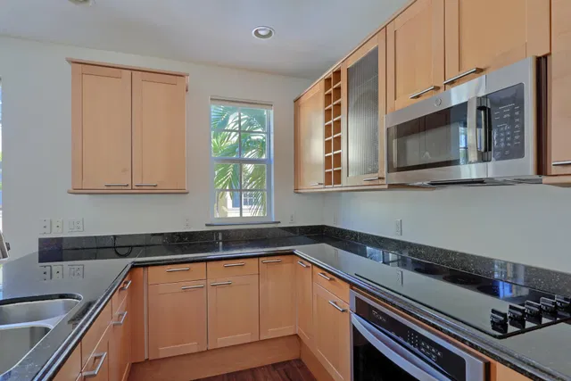 Magnolia Court Residence photo 24