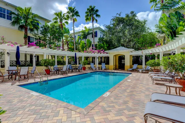 Magnolia Court Residence photo 57