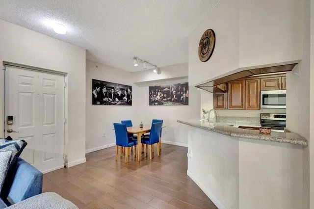  Unit 105 photo 17