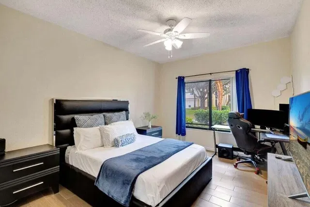  Unit 105 photo 25