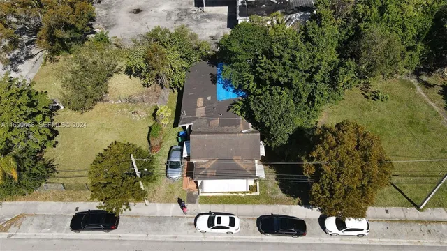 3373 Thomas Avenue, Miami, FL 33133