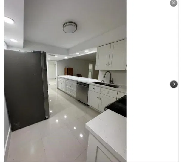Unit 118 photo 5