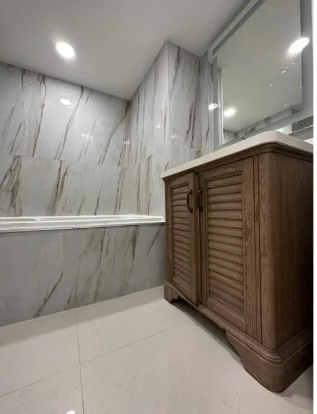 Unit 118 photo 15