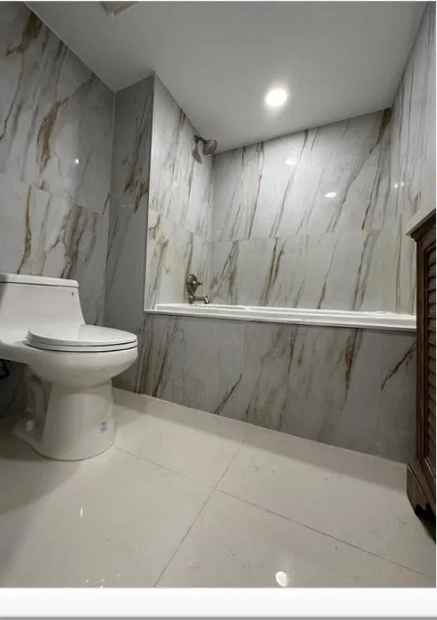 Unit 118 photo 17