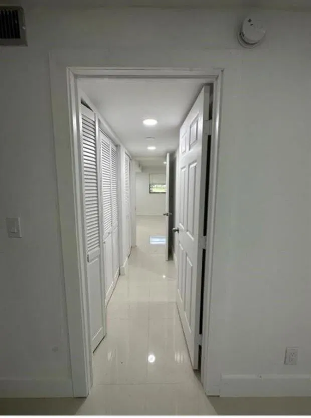 Unit 118 photo 21