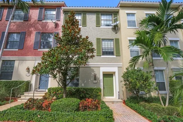 Downtown West Palm Beach Unit 652 photo 2