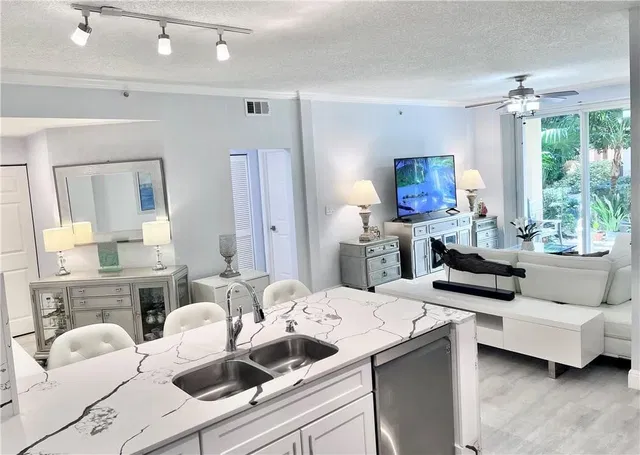 Downtown West Palm Beach Unit 112 photo 5
