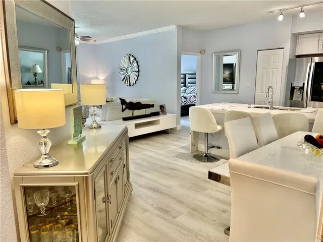 Downtown West Palm Beach Unit 112 photo 9