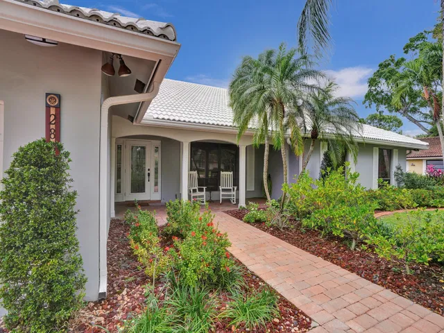 Boca Bath & Tennis Residence photo 12