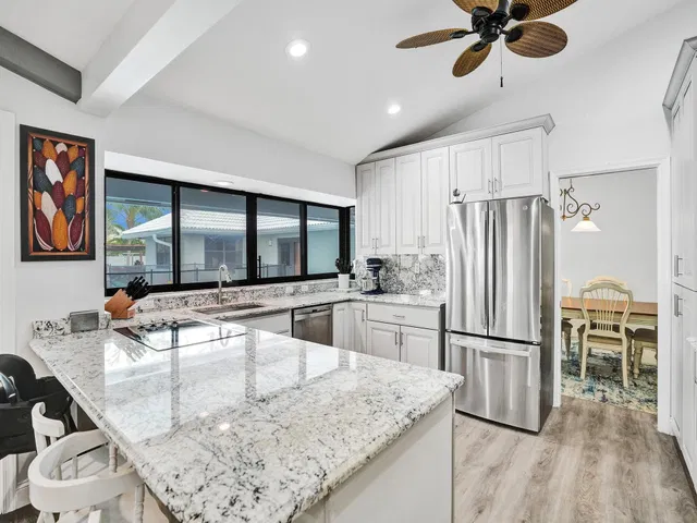 Boca Bath & Tennis Residence photo 24