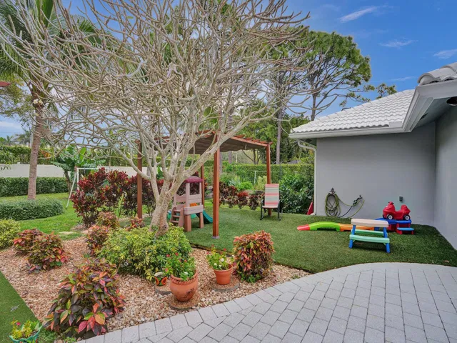 Boca Bath & Tennis Residence photo 71