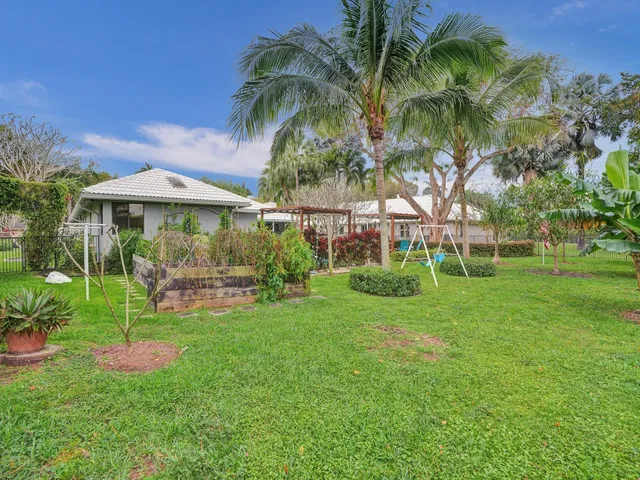 Boca Bath & Tennis Residence photo 74
