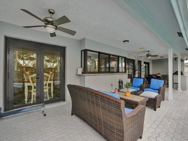 Boca Bath & Tennis Residence photo 84