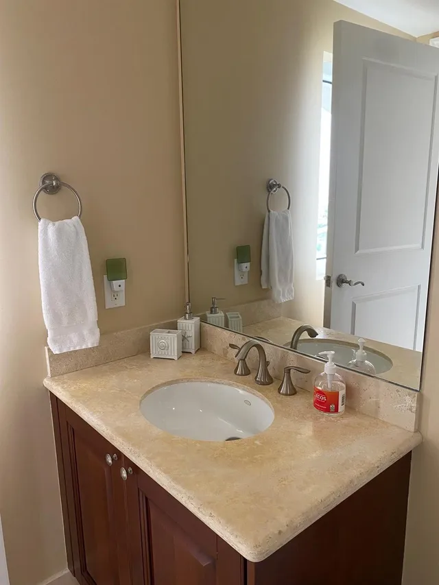 Ritz Carlton Residences Singer Island Unit 2006B photo 4