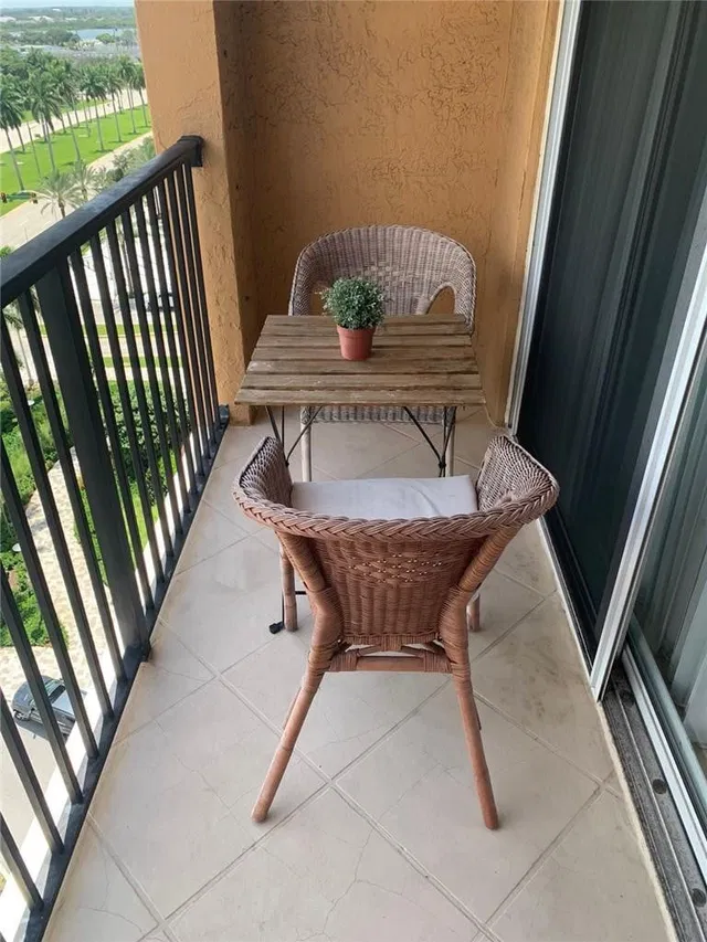 The Tower Condominium at Cityplace Unit 907 photo 8