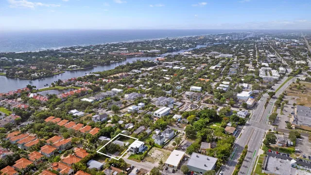 Palm Trail Delray Beach Residence photo 9