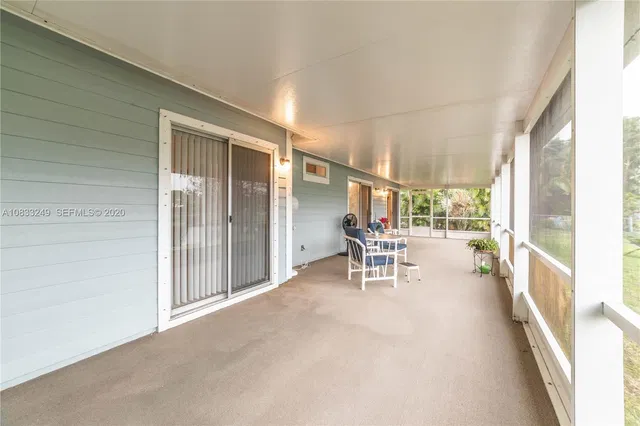 Residence photo 8