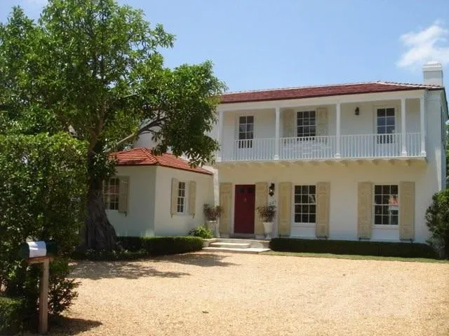 225 Arabian Road