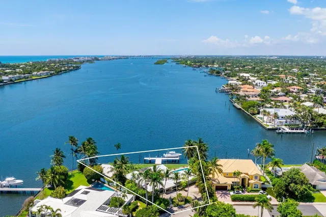 SoSo West Palm Beach Residence photo 2