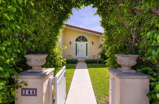 144 Chilean Avenue