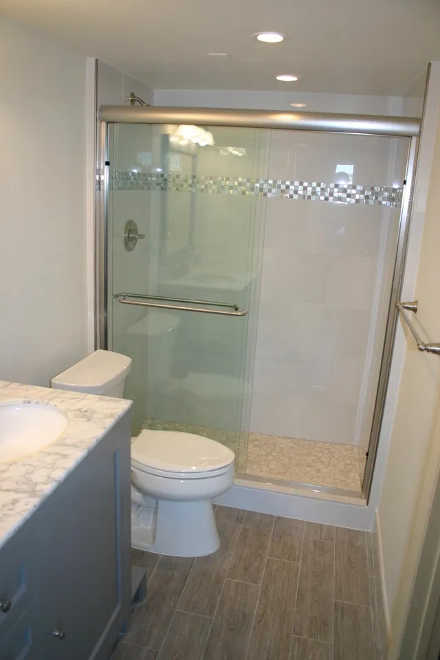 Unit 101 photo 9