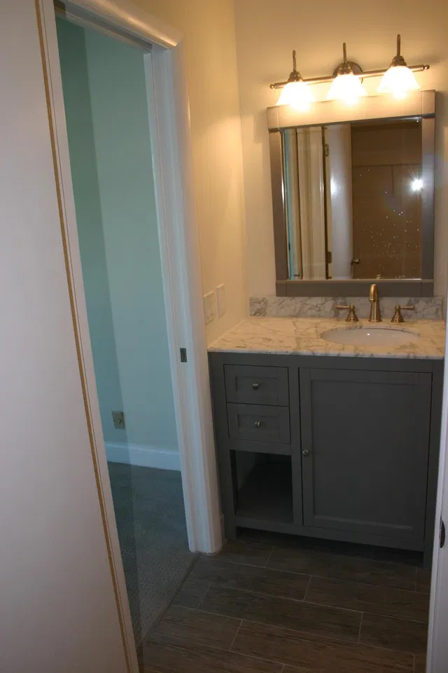 Unit 101 photo 10